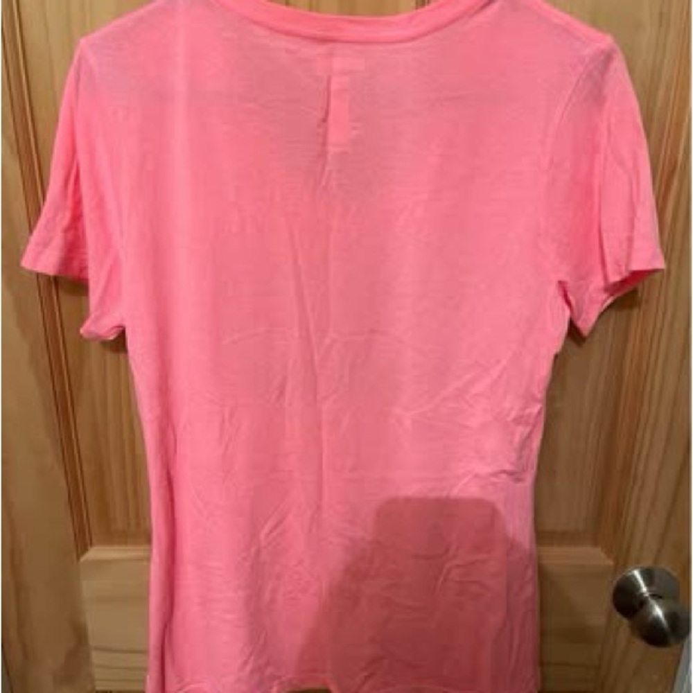 Women’s Size Medium Danica Patrick NASCAR Hot Pink T-Shirt - Picture 2 of 3